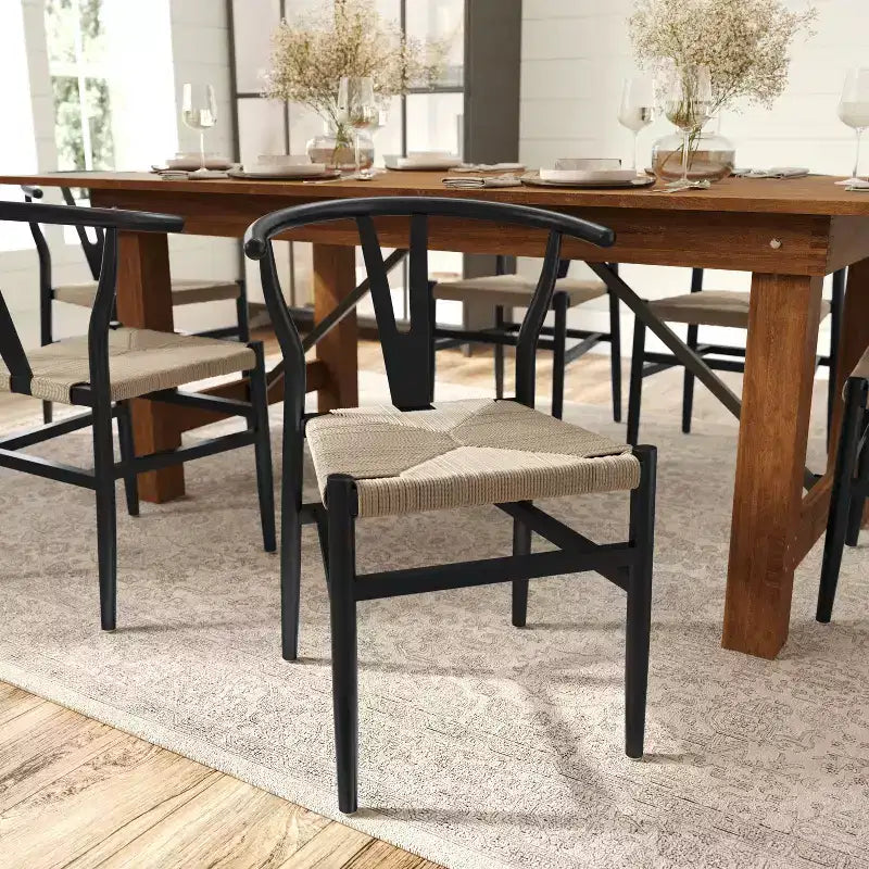 Sedia da pranzo impilabile con schienale a Y, struttura in legno massello, seduta in corda di carta Kraft intrecciata