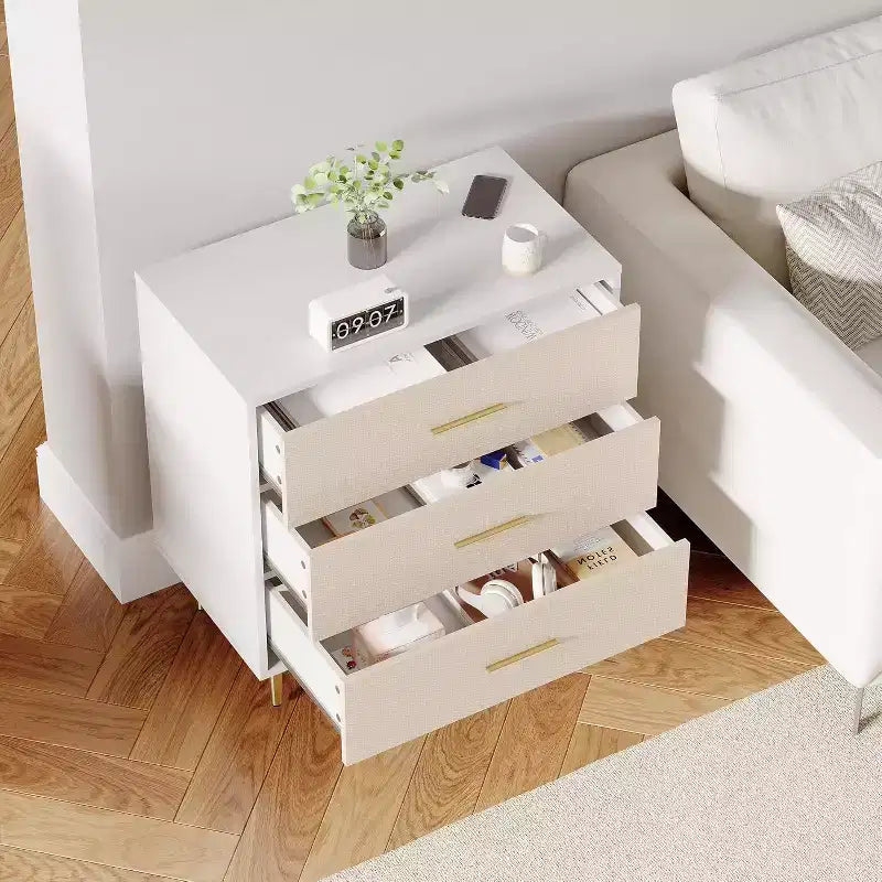 Cassettiera bianca a 5 cassetti, cassettiera alta e stretta, cassettiera sottile in legno con maniglie e gambe in metallo dorato