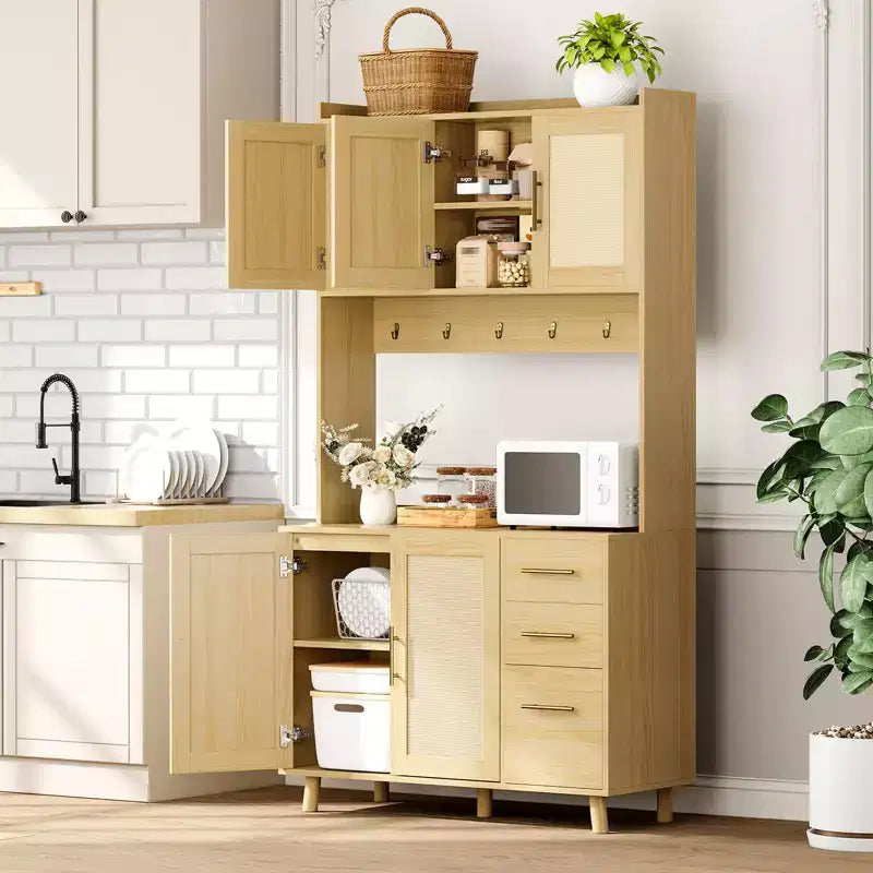 Credenza freestanding con cassetti, dispensa in rattan, ante e ganci per soggiorno, sala da pranzo,